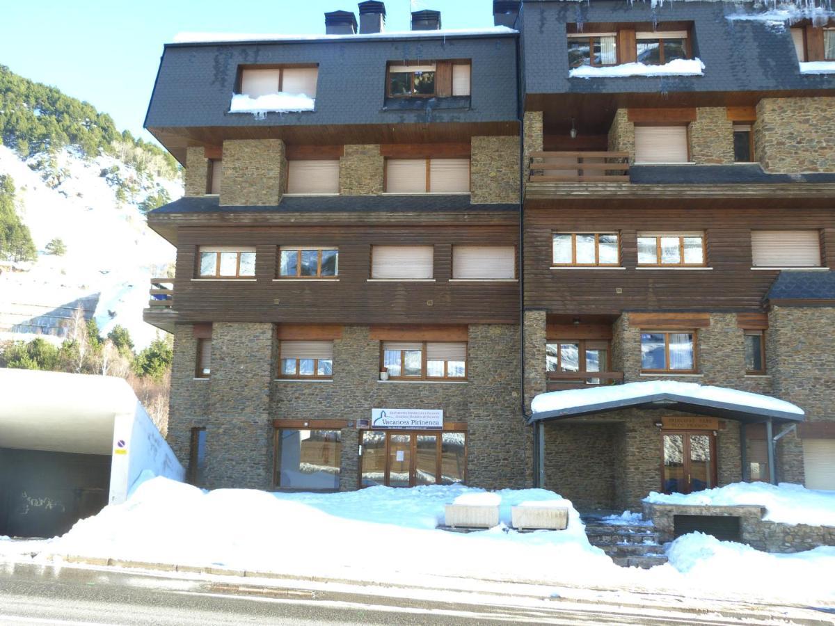 Principat-Vacances Pirinenca Инклес Экстерьер фото